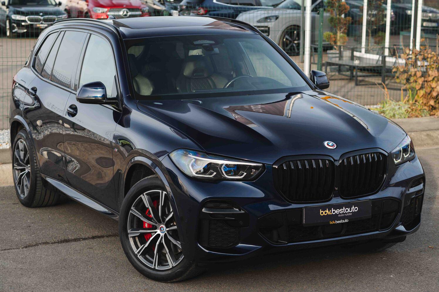 BMW X5 xDrive30d M-Sport+AHK+Pano+360