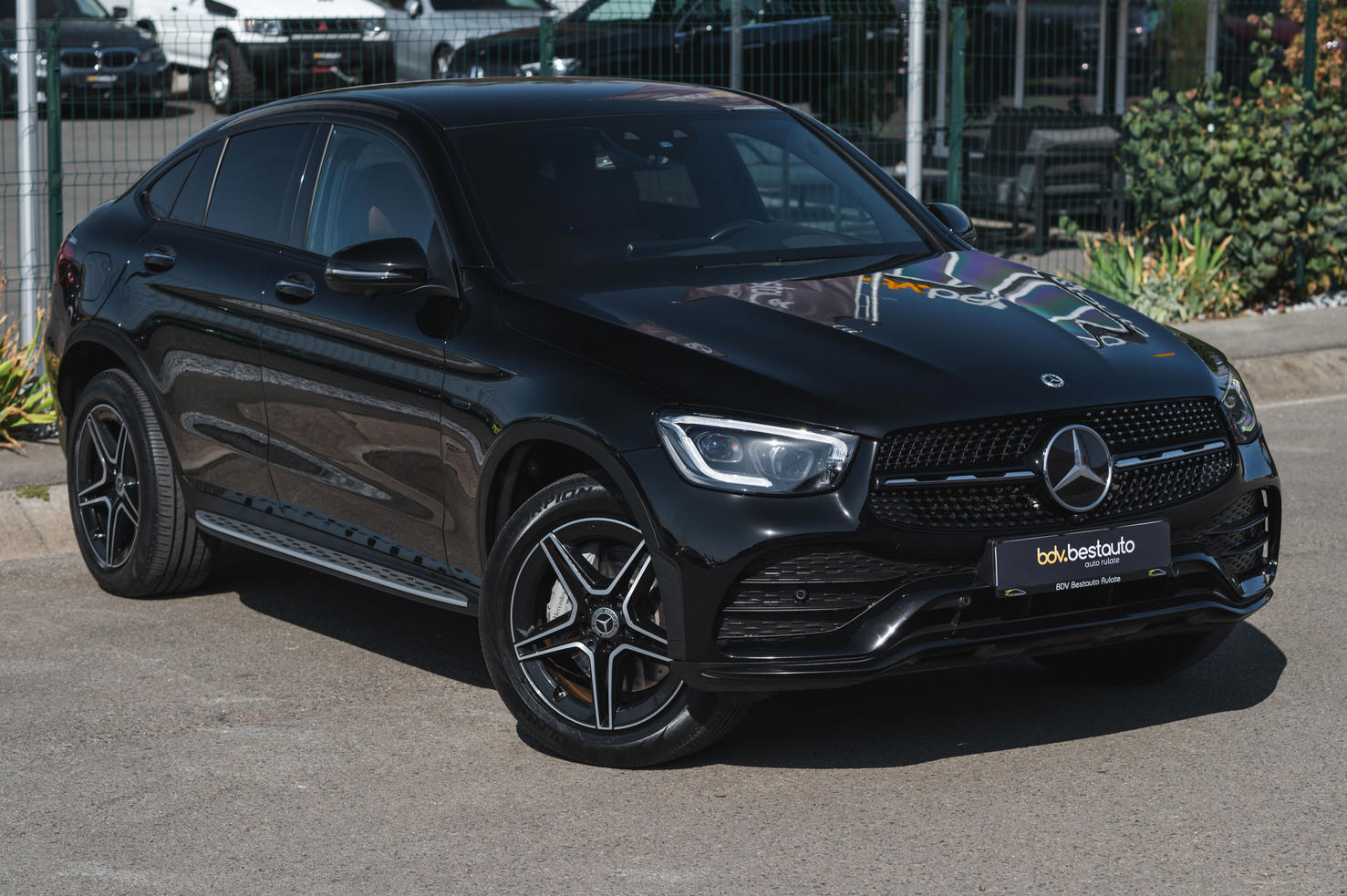 Mercedes-Benz GLC 300 e 4Matic 9G-TRONIC AMG Line